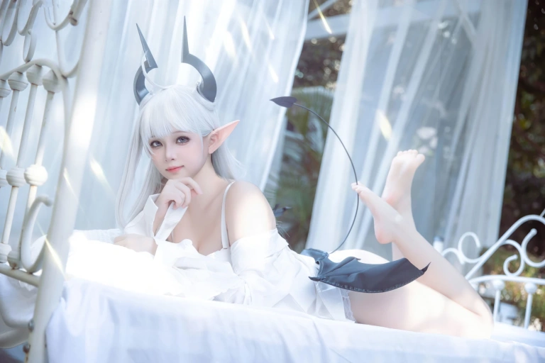 屿鱼《媞娅》主题写真：40张全套美图