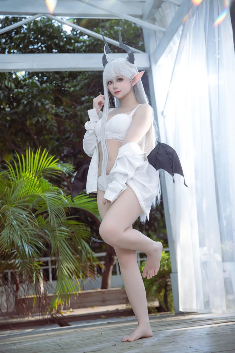 屿鱼《媞娅》主题写真：40张全套美图