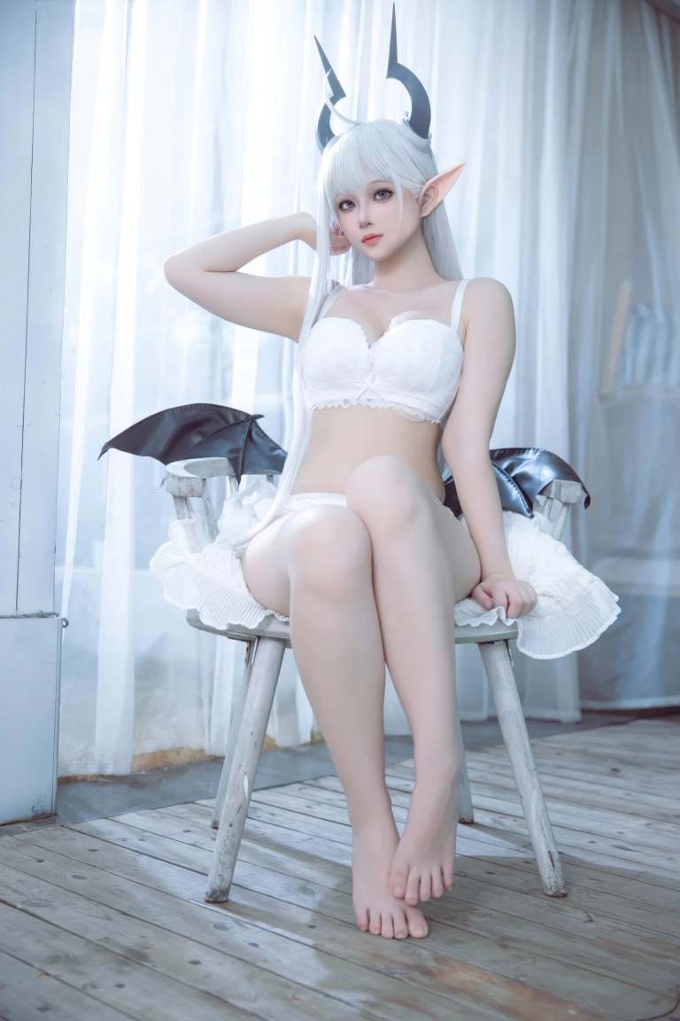 屿鱼《媞娅》主题写真：40张全套美图