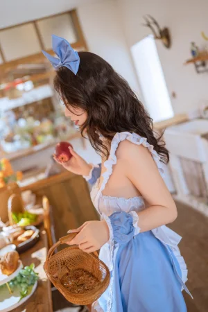 桃良阿宅《女仆的小憩》主题写真：52张全套美图