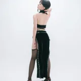 花铃《吊带袜修女》主题写真：71张全套美图