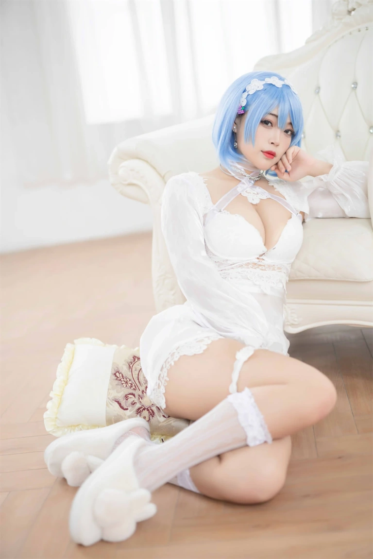 白烨《恰巴耶夫》主题写真：72张全套美图