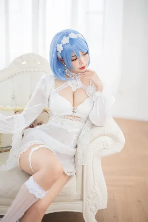 白烨《恰巴耶夫》主题写真：72张全套美图