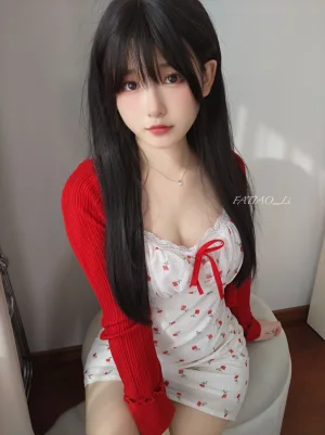 迷之呆梨《春日少女》主题写真：77张全套美图，含3个视频