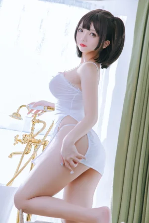 日奈娇(椎名莜)《湿身小白裙》主题写真：97张全套美图