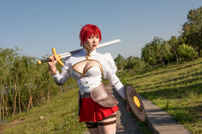 皮皮奶《布狄卡cos》主题写真：14张全套美图