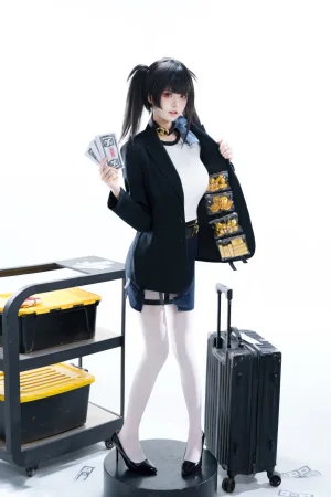 九柒喵《Nikee胜利女神 索拉》主题写真：24张全套美图