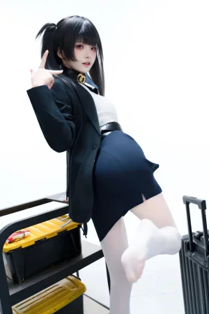 九柒喵《Nikee胜利女神 索拉》主题写真：24张全套美图