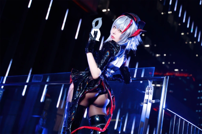 虎森森《明日方舟 怪盗W》主题写真：30张全套美图