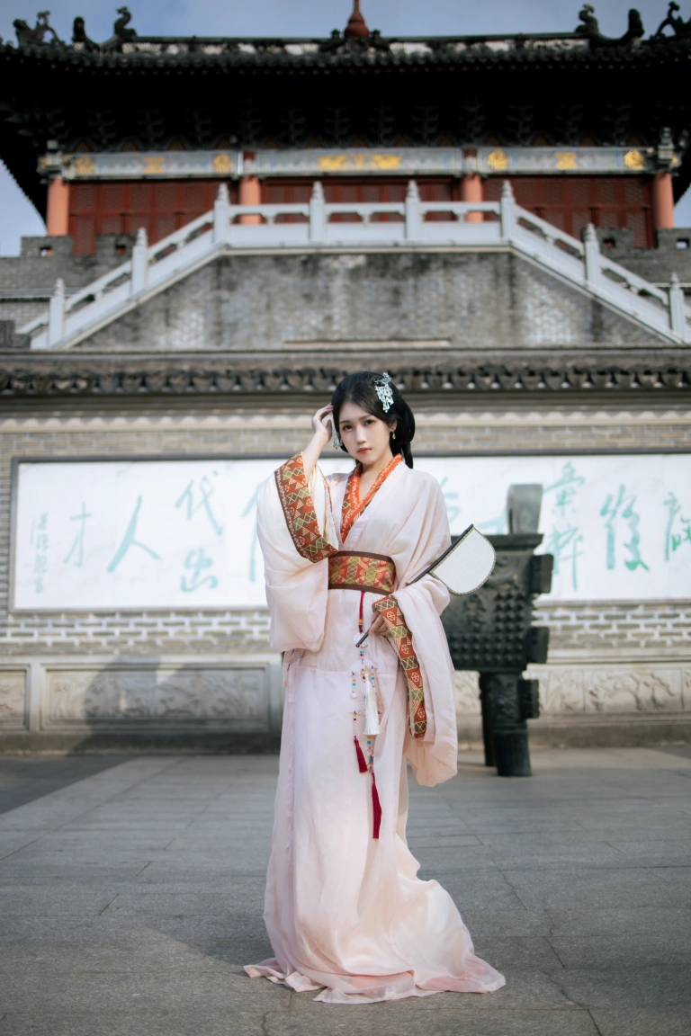 不呆猫《战国袍》主题写真：140张全套美图，含2个视频