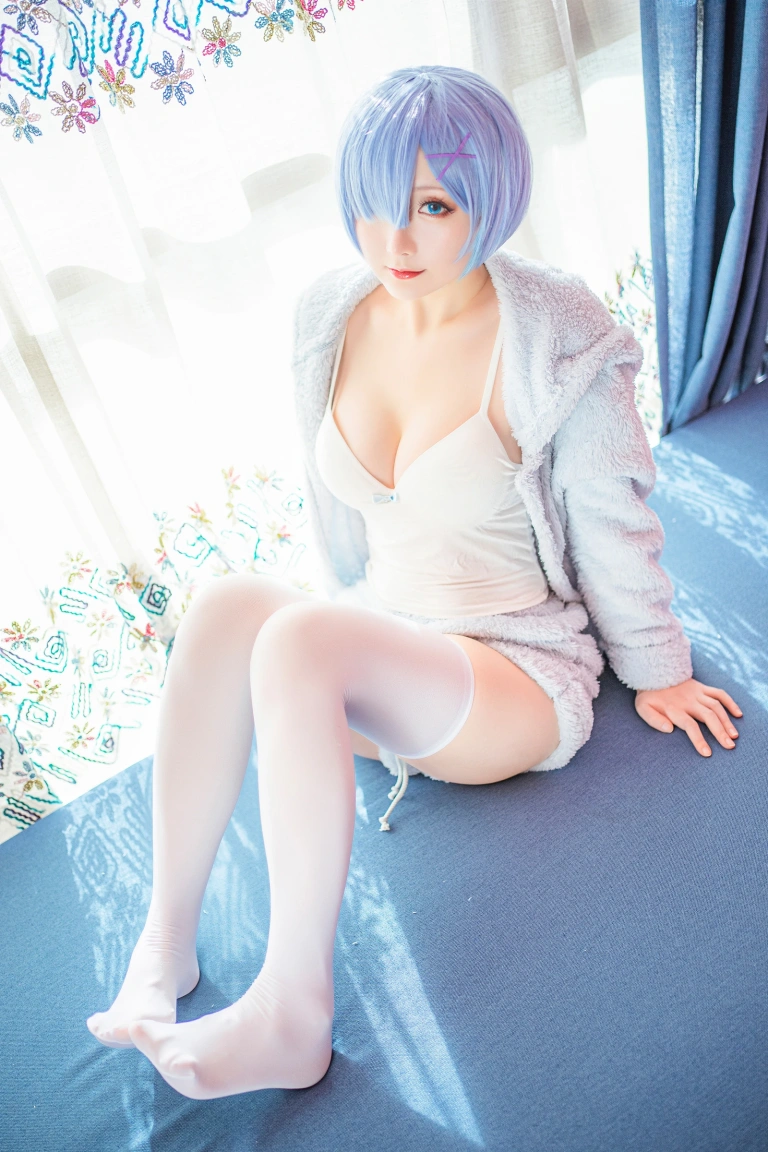 星之迟迟《蕾姆猫娘睡衣》主题写真：14张全套美图
