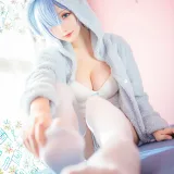 星之迟迟《蕾姆猫娘睡衣》主题写真：14张全套美图