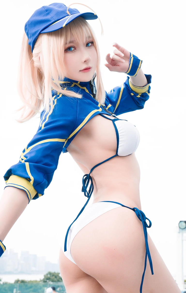 阿包也是兔娘《冲田总司泳装》主题写真：26张全套美图