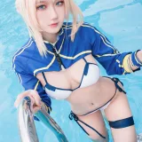 阿包也是兔娘《冲田总司泳装》主题写真：26张全套美图