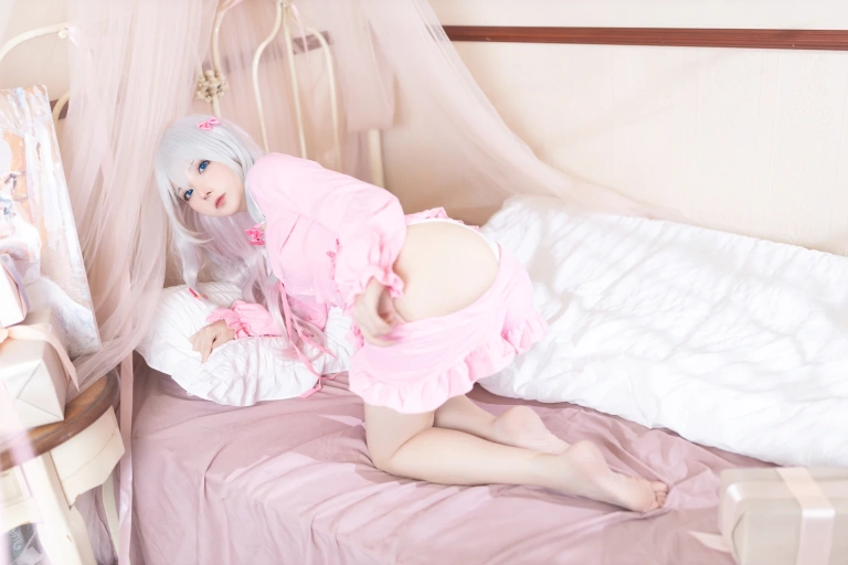 是三不是世《和泉纱雾·埃罗芒睡衣》主题写真：27张全套美图