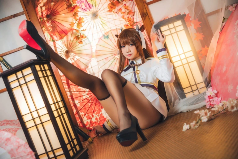 焖焖碳《碧蓝航线 樫野》主题写真：30张全套美图