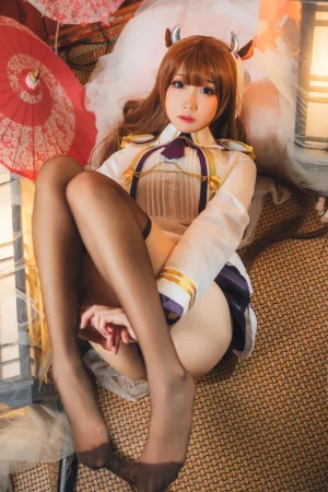焖焖碳《碧蓝航线 樫野》主题写真：30张全套美图