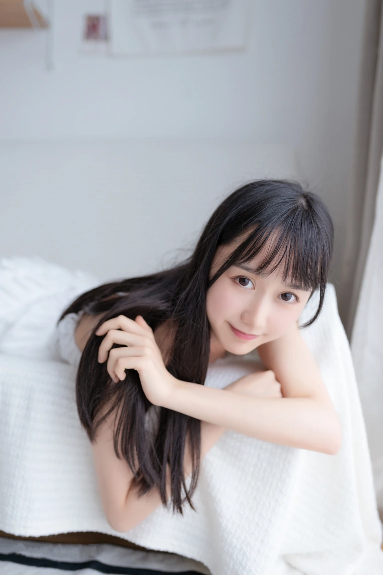 木棉棉《白色睡裙》主题写真：40张全套美图