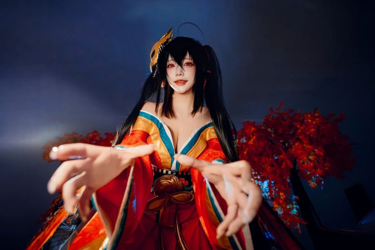 是一只熊仔《大凤和服》主题写真：50张全套美图