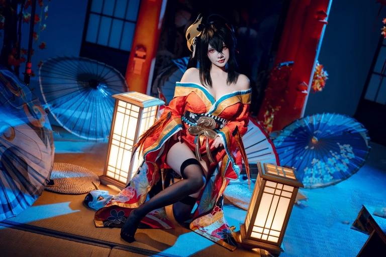 是一只熊仔《大凤和服》主题写真：50张全套美图