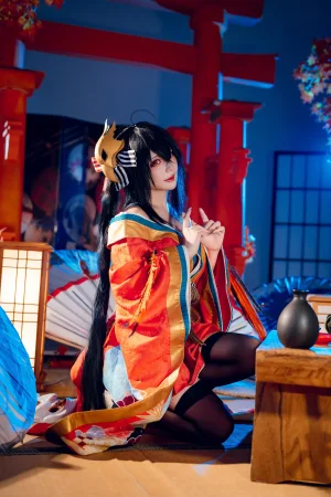 是一只熊仔《大凤和服》主题写真：50张全套美图