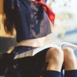 桜桃喵《小少女 黑色水手服》主题写真：50张全套美图