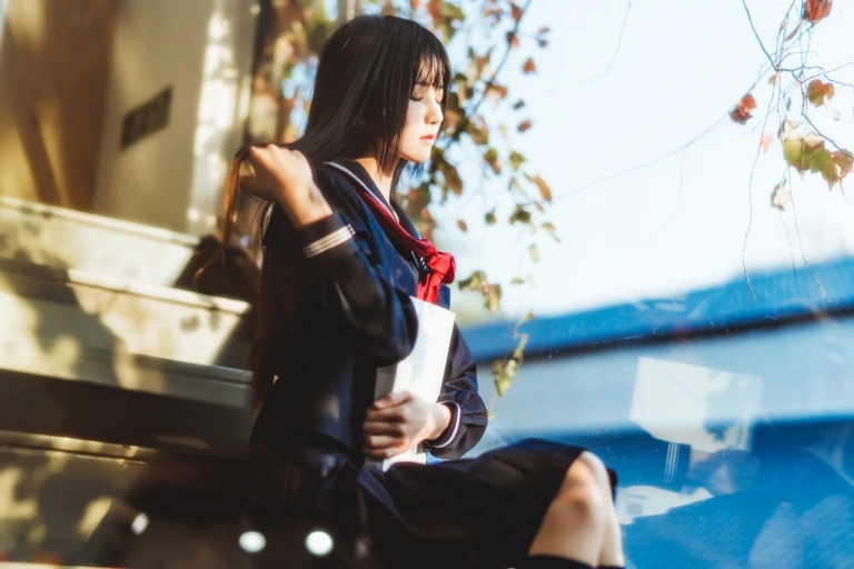 桜桃喵《小少女 黑色水手服》主题写真：50张全套美图