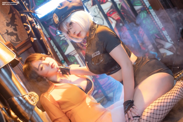 皮皮奶&喵零《匪警》主题写真：60张全套美图
