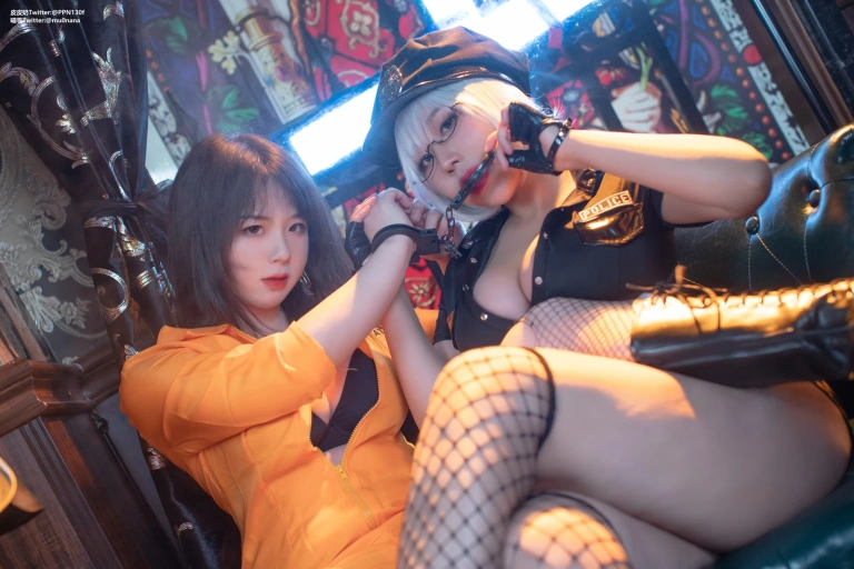 皮皮奶&喵零《匪警》主题写真：60张全套美图