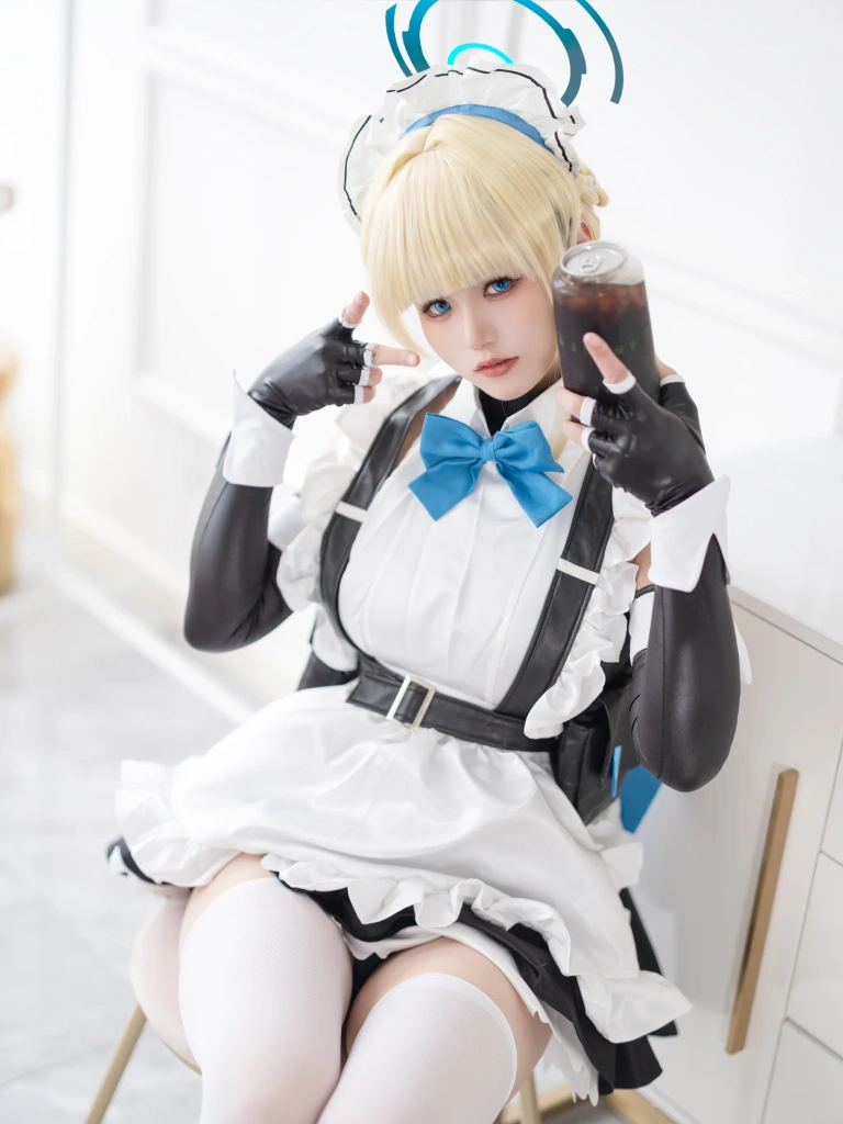 小仓千代《[Patreon] 2023年04月套图会员合集》主题写真：111张全套美图，含1个视频
