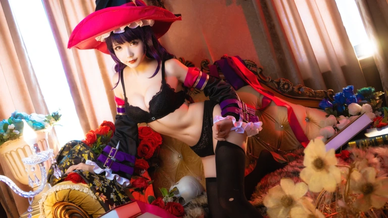 星之迟迟《玛菲卡》主题写真：20张全套美图