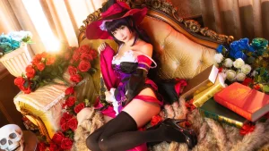 星之迟迟《玛菲卡》主题写真：20张全套美图