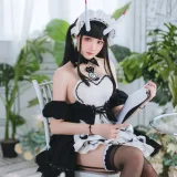 瓜希酱《能代女仆》主题写真：22张全套美图