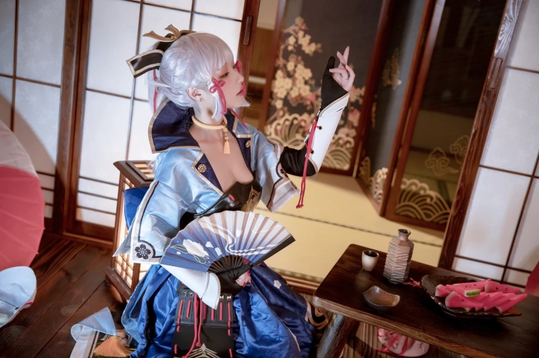 阿包也是兔娘《神里凌华》主题写真：25张全套美图
