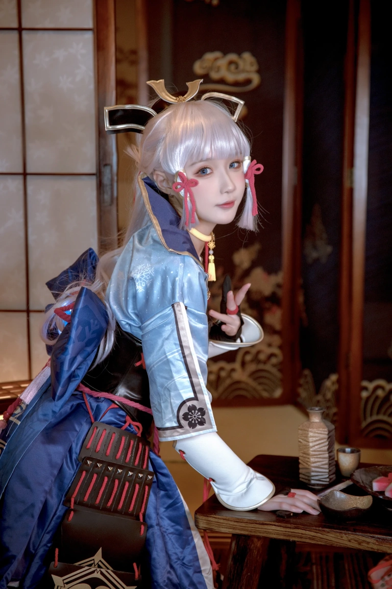 阿包也是兔娘《神里凌华》主题写真：25张全套美图
