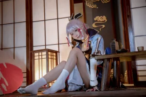 阿包也是兔娘《神里凌华》主题写真：25张全套美图