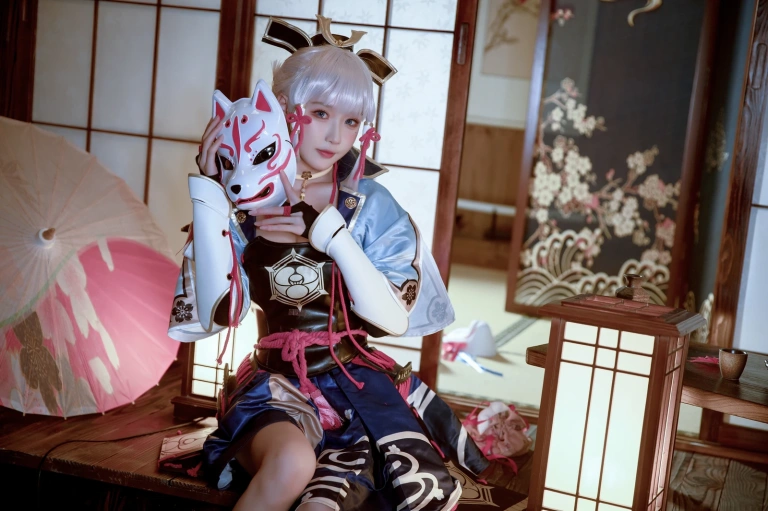 阿包也是兔娘《神里凌华》主题写真：25张全套美图