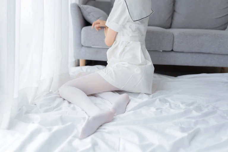 木棉棉《纯情白裙》主题写真：40张全套美图