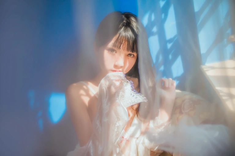 桜桃喵《小少女 少女私房》主题写真：50张全套美图