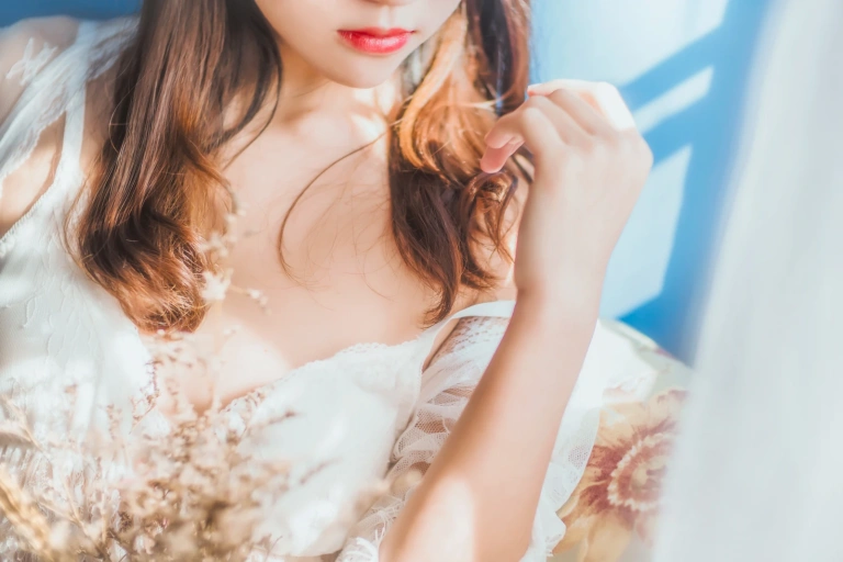 桜桃喵《小少女 少女私房》主题写真：50张全套美图