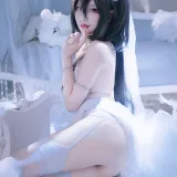 是一只熊仔《大凤花嫁》主题写真：53张全套美图