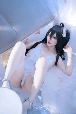 是一只熊仔《大凤花嫁》主题写真：53张全套美图