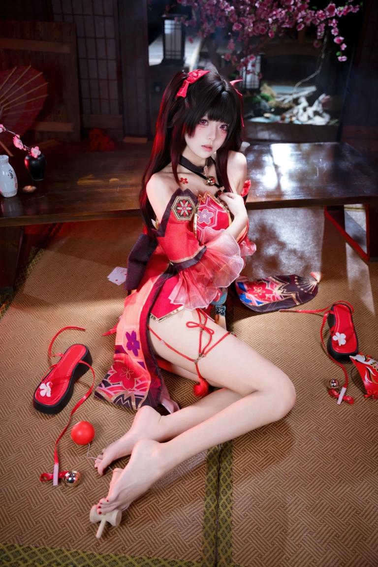 九柒喵《花火》主题写真：65张全套美图