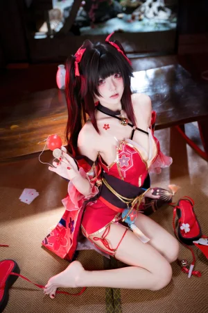 九柒喵《花火》主题写真：65张全套美图