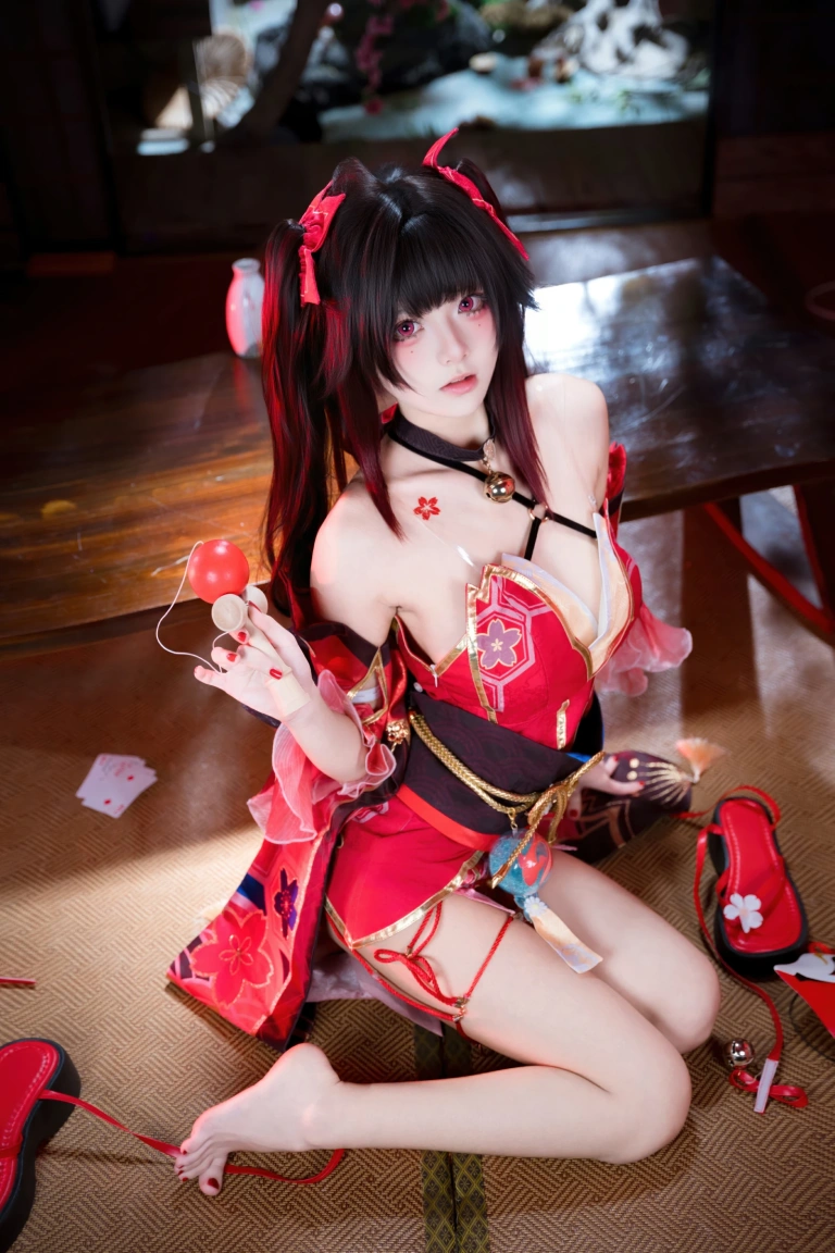九柒喵《花火》主题写真：65张全套美图