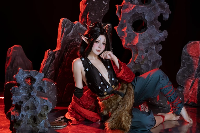 七月喵子《萍萍》主题写真：80张全套美图