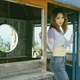 桃良阿宅《游玩》主题写真：9张全套美图