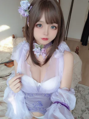 日奈娇(椎名莜)《睡美人自拍》主题写真：50张全套美图