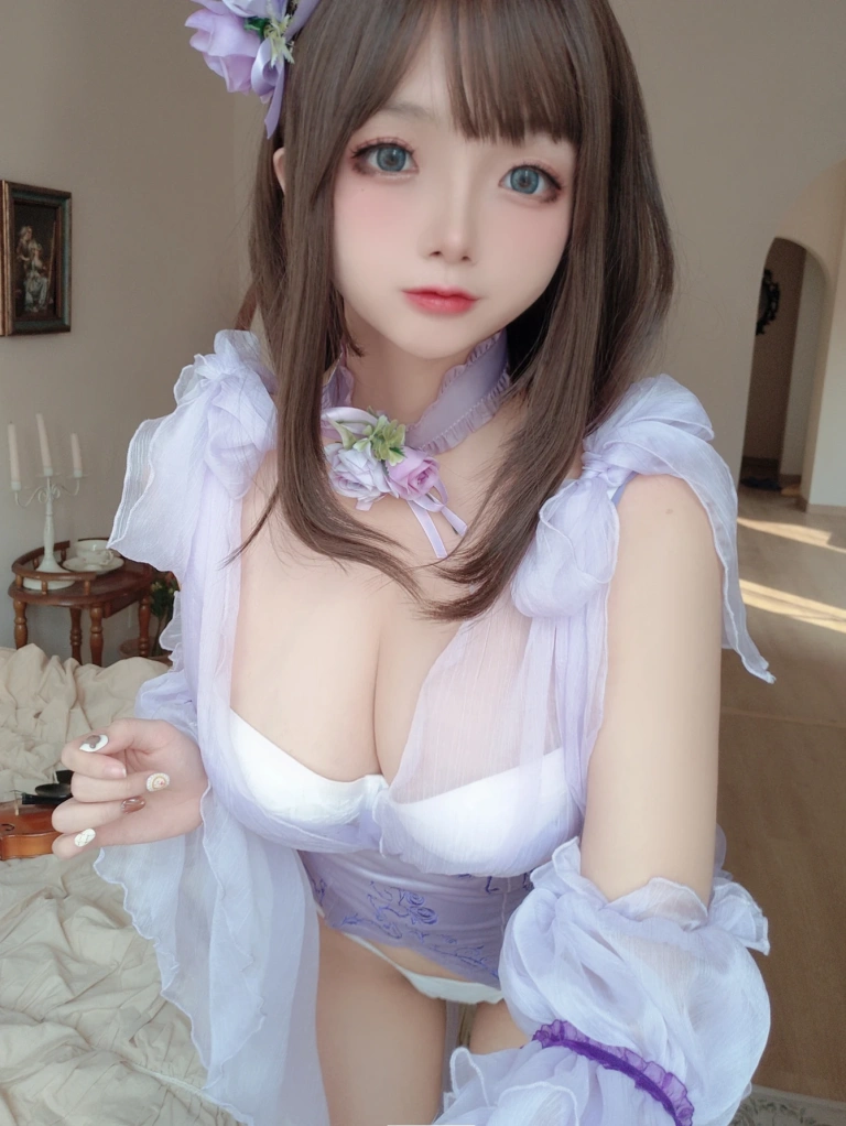 日奈娇(椎名莜)《睡美人自拍》主题写真：50张全套美图
