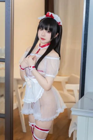 虎森森《熊熊女仆》主题写真：50张全套美图